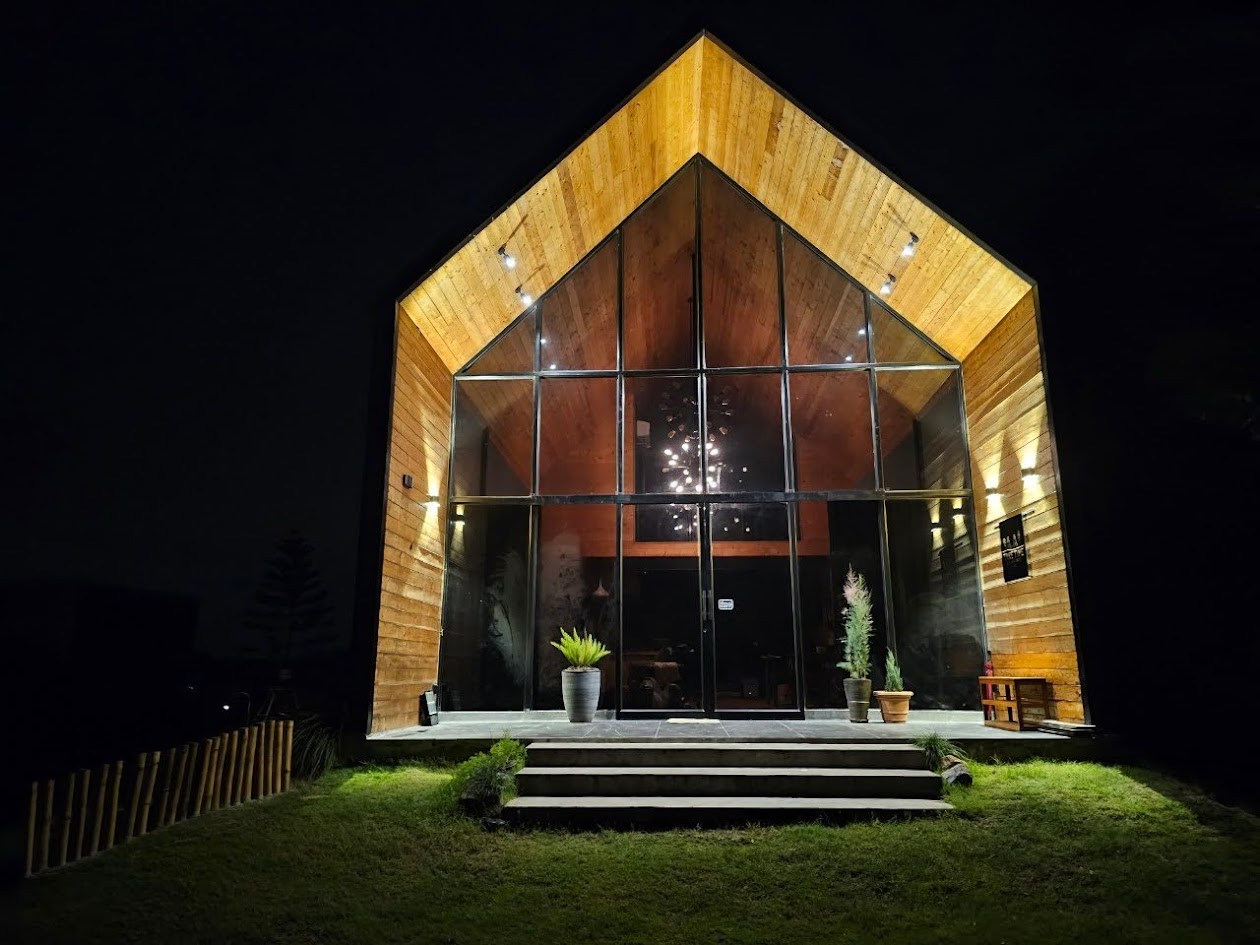 LINE_ALBUM_Take Time Villa_230530_85